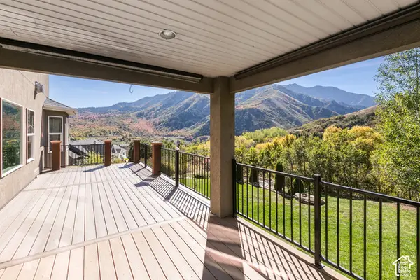 5943 N Robinson Ln W, Mountain Green, UT 84050