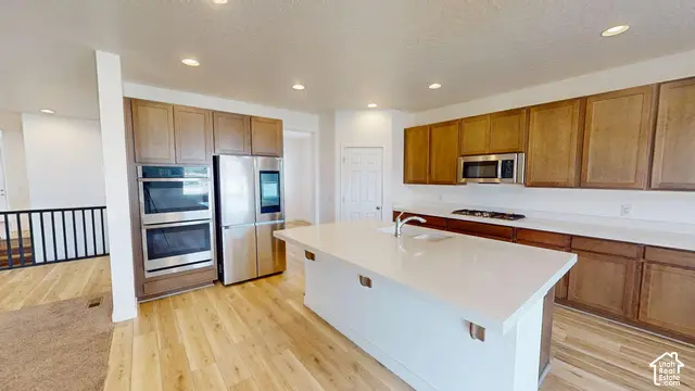 635 S Chan Dr E, Grantsville, UT 84029 - #2