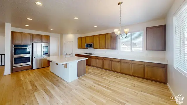 635 S Chan Dr E, Grantsville, UT 84029 - #3