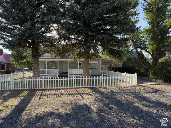 260 N 100 W, Panguitch, UT 84759