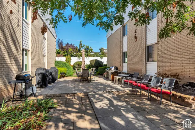 2273 E Tara Lane Ln #8, Holladay, UT 84117 - #3