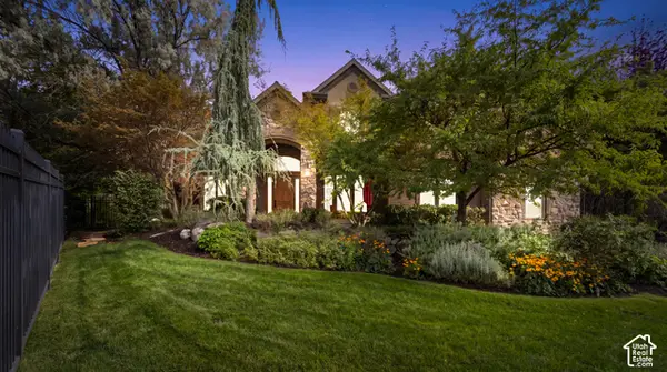 14729 S Draper Woods Cv E, Draper, UT 84020