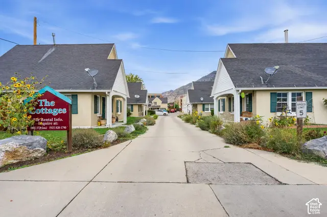 28 W 300 S, Springville, UT 84663 - #2