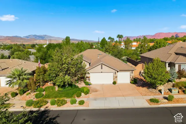 61 N Charbonne Dr, Saint George, UT 84770 - #3
