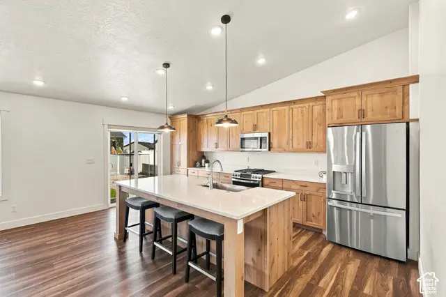 694 W Jedediah Way S, Grantsville, UT 84029 - #2