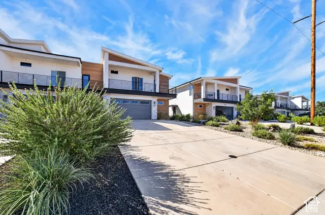754 E Desert Cactus Dr, Washington, UT 84780 - #2