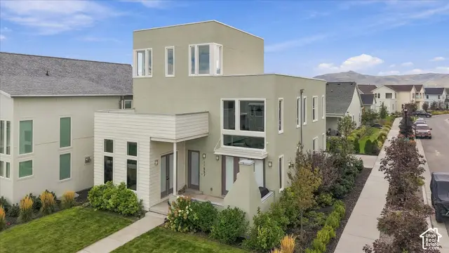 11553 S Pebble Pond Rd W, South Jordan, UT 84009 - #1