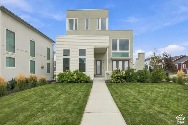 11553 S Pebble Pond Rd W, South Jordan, UT 84009 - #3