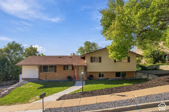 937 E Kingswood Rd, Kaysville, UT 84037 - #3
