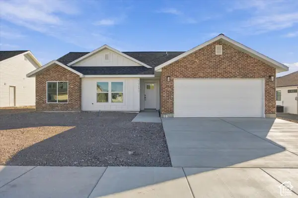 10290 N Vista Ln, Elwood, UT 84337