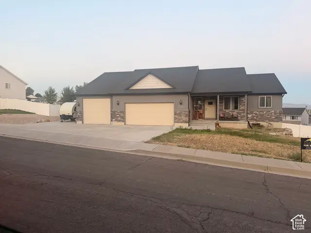 339 N Cherry Ln, Santaquin, UT 84655 - #1