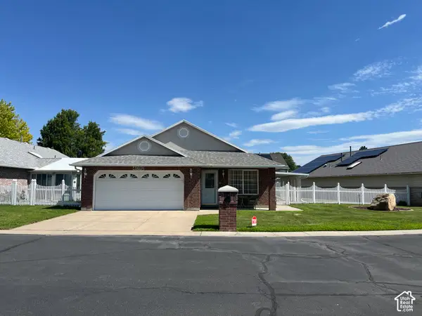 4010 Meadow Wood Dr, Riverdale, UT 84405