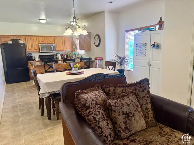 422 E 500 S #UNIT E, Vernal, UT 84078 - #3