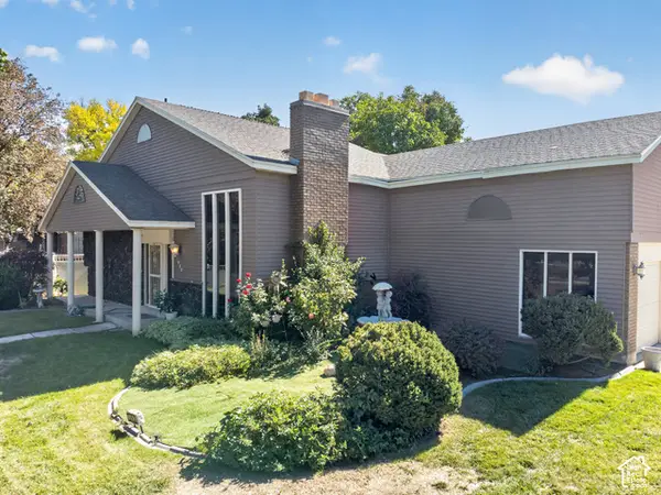 712 E Arrowhead Ln, Murray, UT 84107