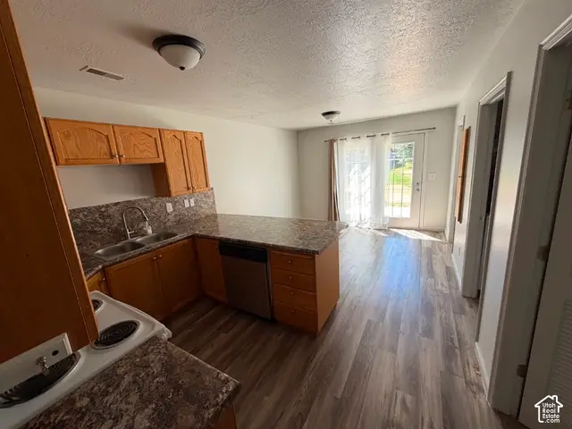 285 E 2300 N, North Ogden, UT 84414 - #1