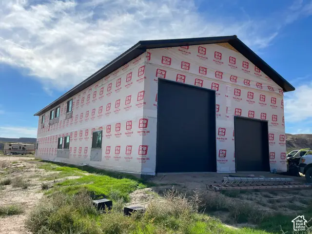 70 E Horseshoe Bend Rd, Vernal, UT 84078 - #1