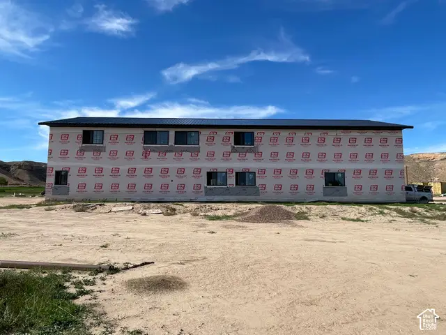 70 E Horseshoe Bend Rd, Vernal, UT 84078 - #2