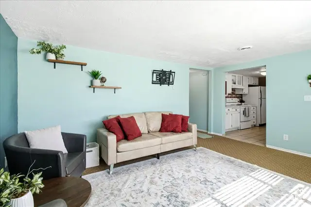 80 W Peach St, Grantsville, UT 84029 - #3