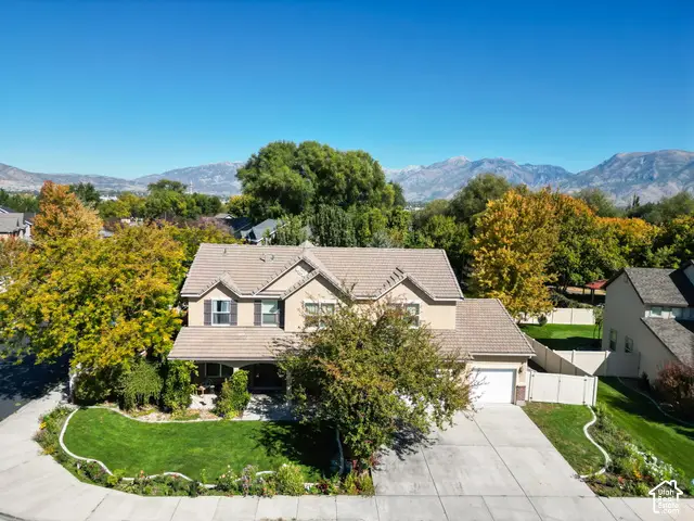 815 E Meadow Marsh Dr, Lehi, UT 84043 - #3