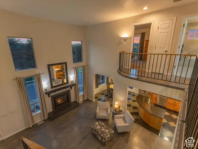 10819 S Lostwood Dr E, Sandy, UT 84092 - #2