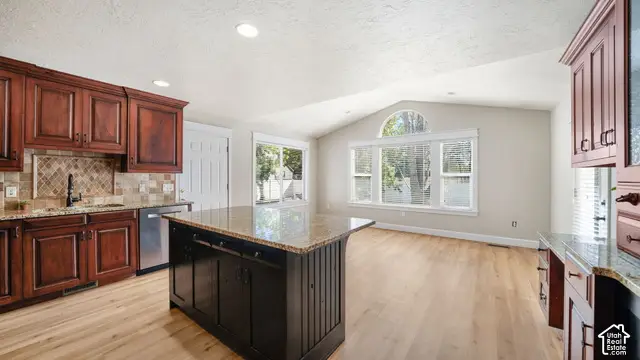 341 W 400 S, Salem, UT 84653 - #2