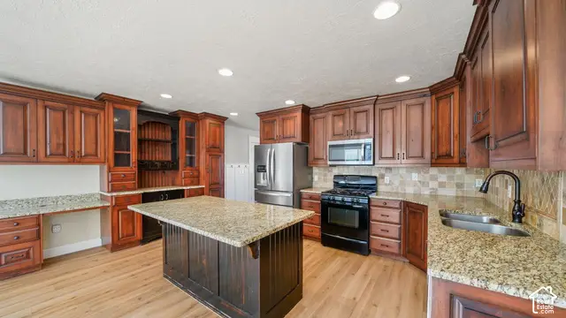 341 W 400 S, Salem, UT 84653 - #3