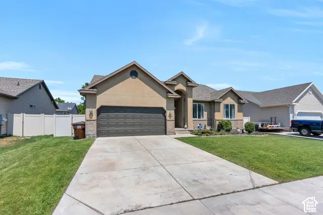 4613 E Bridleway Rd, Eagle Mountain, UT 84005 - #1