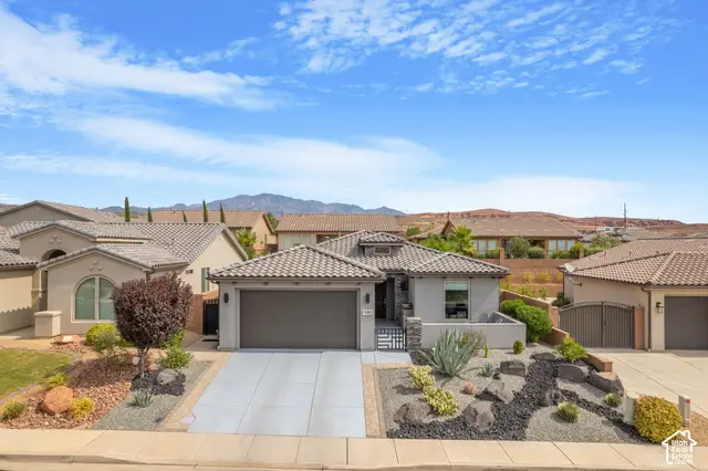 140 Peridot Dr, Washington, UT 84780 - #3