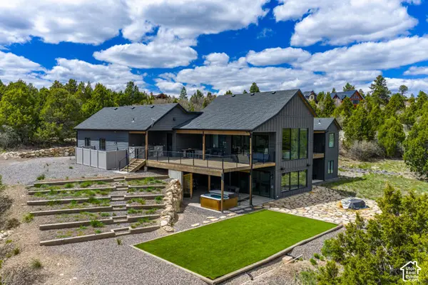 3780 N Royal Dr, Duck Creek Village, UT 84762