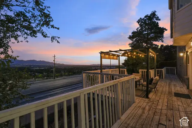 9750 S Indian Ridge Dr, Sandy, UT 84092 - #2