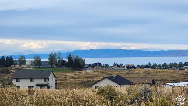 3137 S Country Club Way, Garden City, UT 84028 - #1