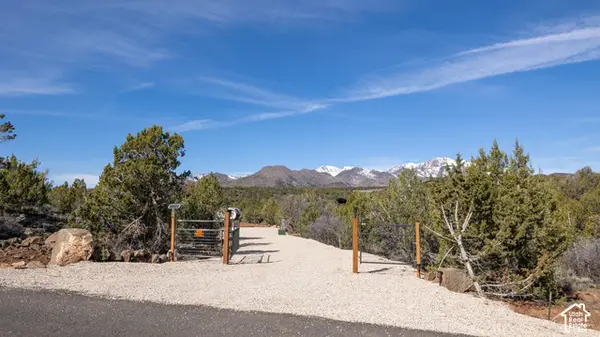 3842 S Canyon Cv #310, New Harmony, UT 84757