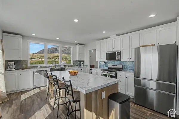1700 W 2700 N #34, Pleasant View, UT 84404