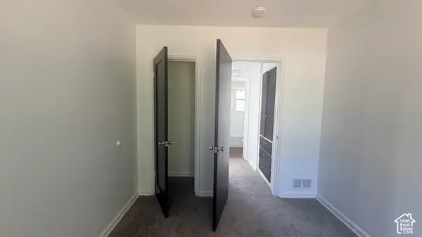 1364 W Glenrose Dr, Salt Lake City, UT 84104