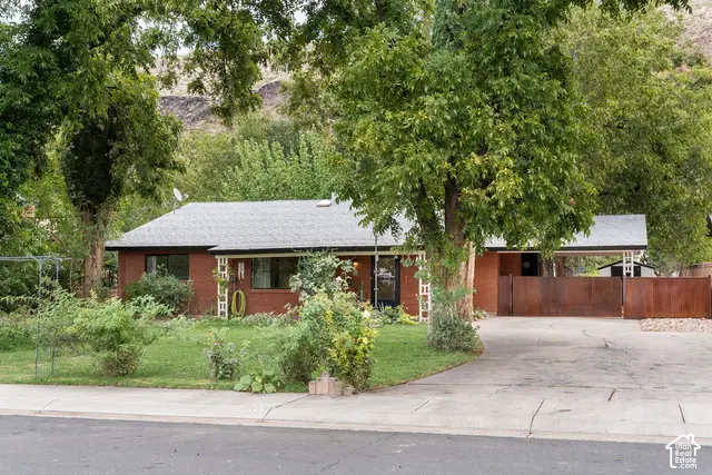 505 S Main St, Hurricane, UT 84737 - #2