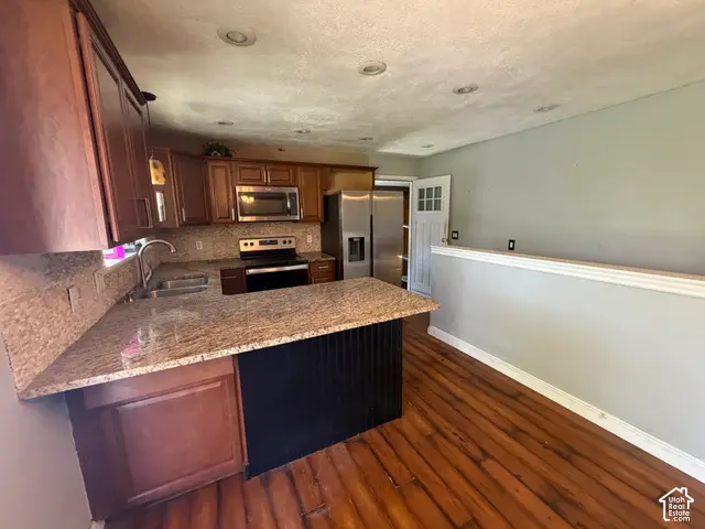5939 S Hummel Dr W, Salt Lake City, UT 84118 - #3