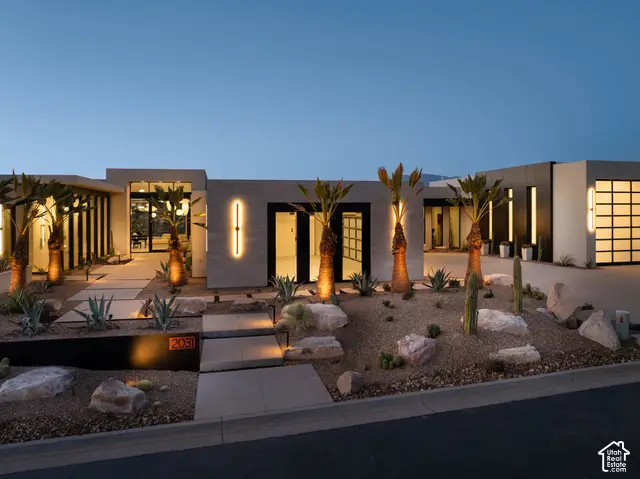 2031 E Pinnacle Dr, Saint George, UT 84790 - #1