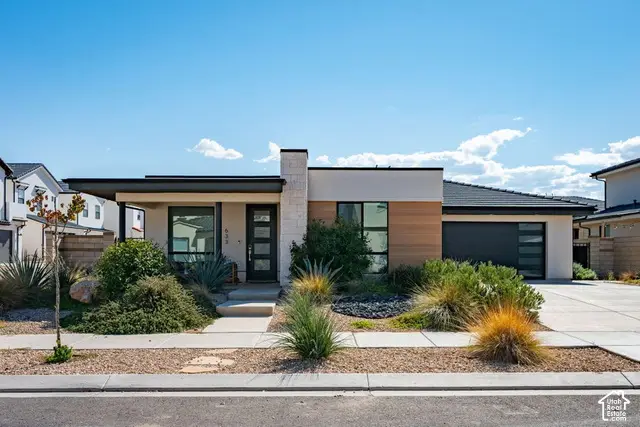 633 W Emerald Point Dr, Saint George, UT 84790 - #1