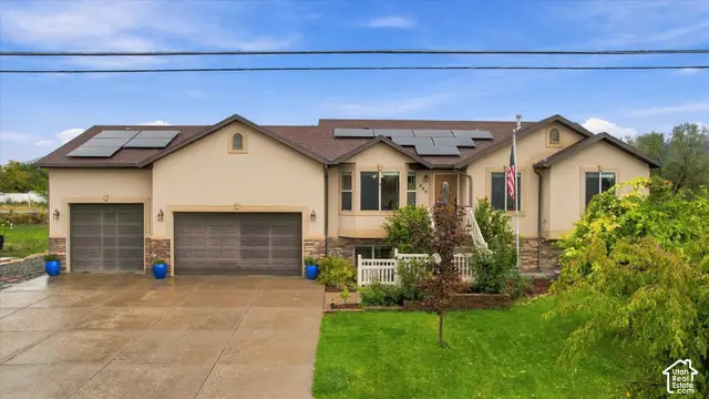 445 S Sunset Dr W, Kaysville, UT 84037 - #1