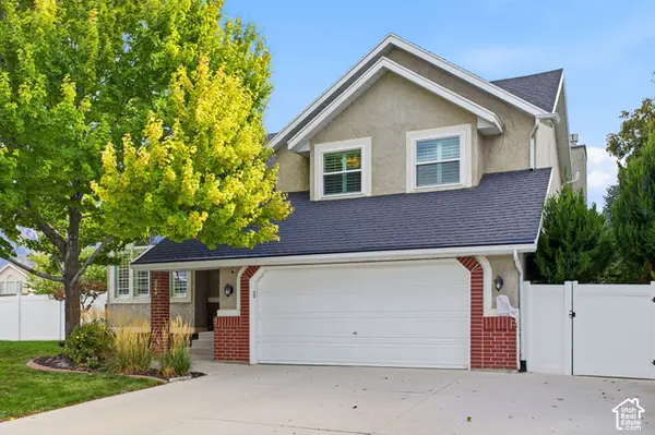 2064 E Village Point Way S, Sandy, UT 84093