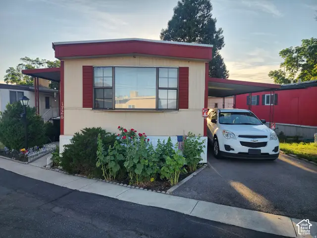 1726 W Norman Dr S, West Valley City, UT 84119 - #1