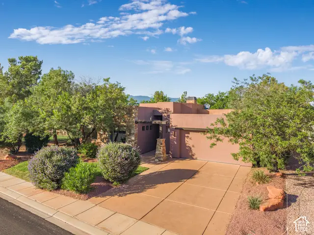 4950 W Boulder Vw, Hurricane, UT 84737 - #1