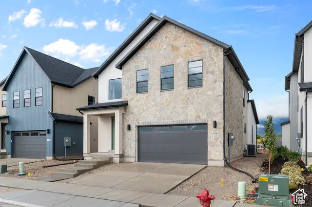 5062 W Green Ash Ln, Highland, UT 84003 - #2