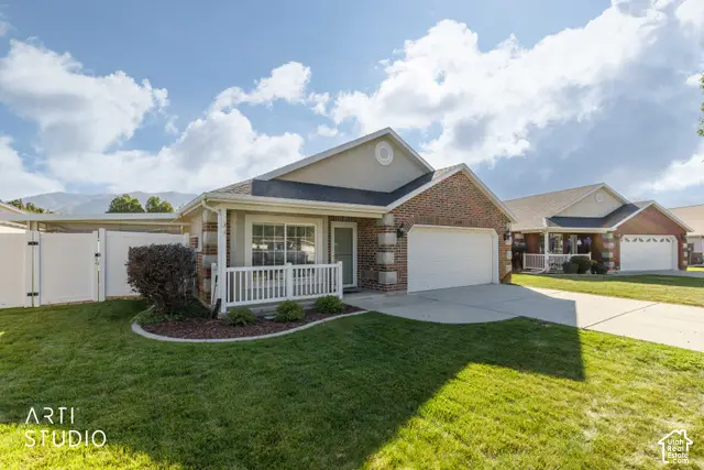 2490 N Dorchester Ave, Harrisville, UT 84414 - #3