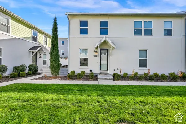 10563 S Redknife Dr, South Jordan, UT 84009