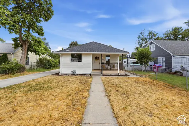 1296 W Gillespie Ave, Salt Lake City, UT 84104 - #2
