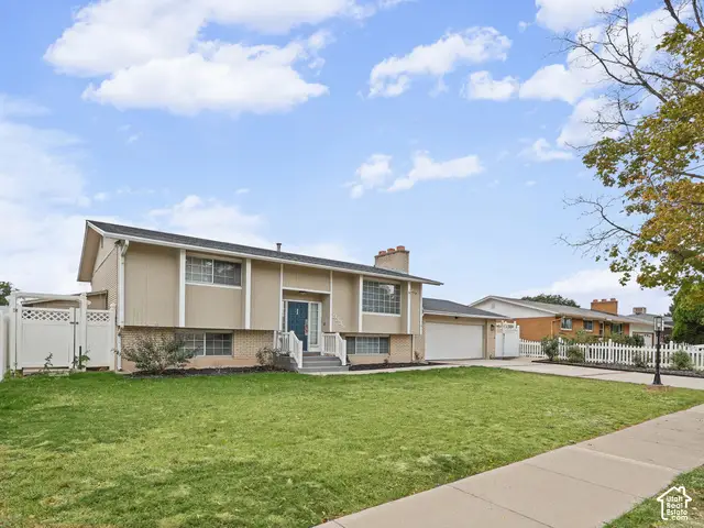 3339 W Meadowbrook Cir S, West Valley City, UT 84119 - #3