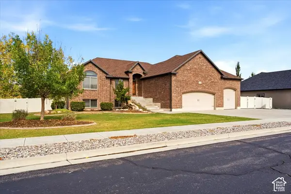 2628 W 2400 N, Farr West, UT 84404