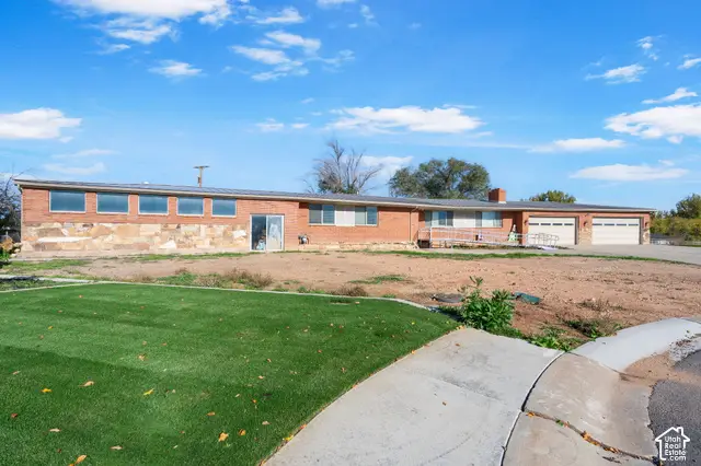 369 N Bonnie Dr, Roosevelt, UT 84066 - #2