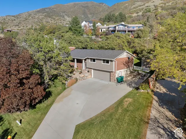 3216 Fernwood Dr, Layton, UT 84040 - #1